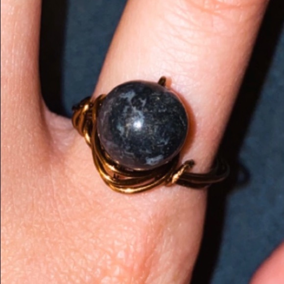 Handmade wire ring - Picture 1 of 1